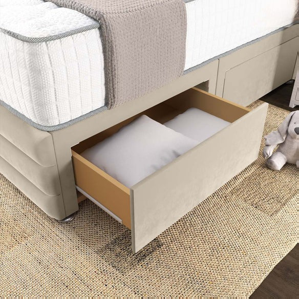 Havana Divan Bed - Cream Plush Velvet