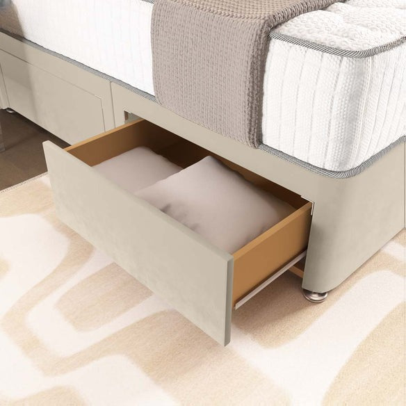 London Chesterfield Divan Bed - Cream Plush Velvet