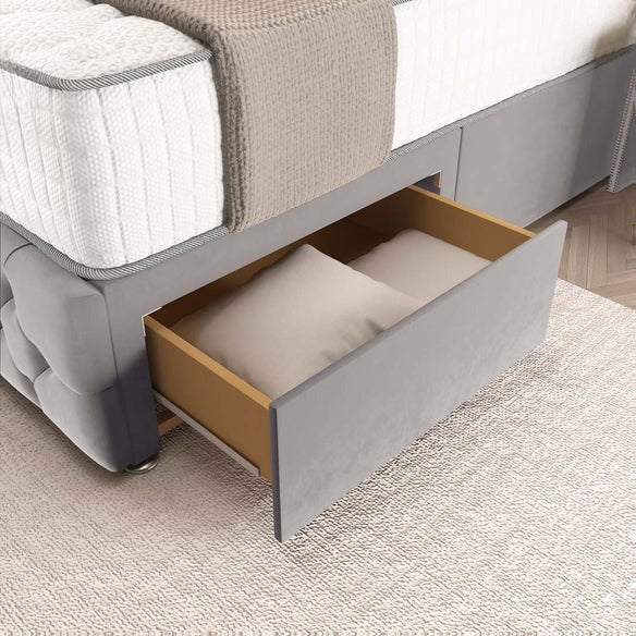 Luxor Wingback Divan Bed - Silver Plush Velvet
